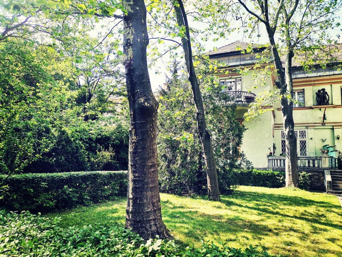Flat In Historic Villa With Your Own Private Garden, Near City Park Budapest Exterior foto